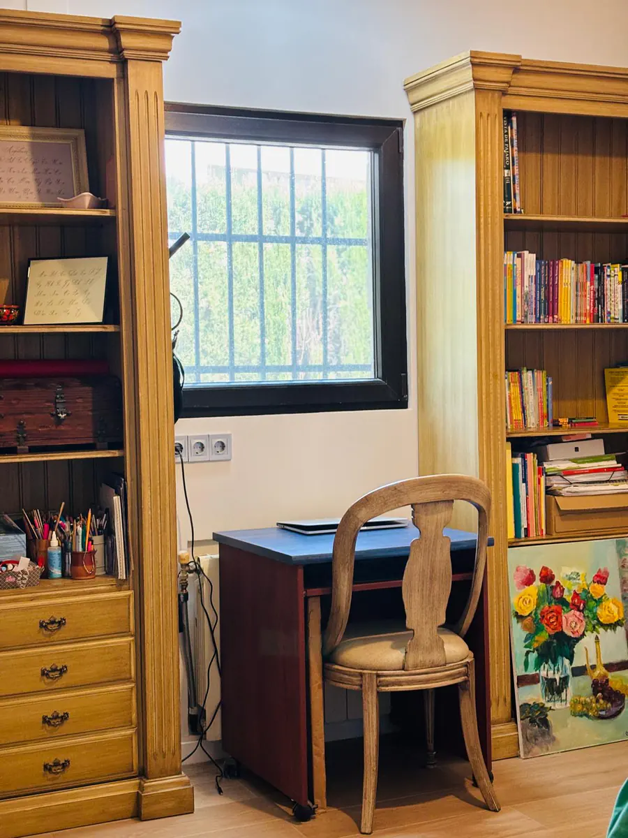 11-los-monasterios-villa-home-office